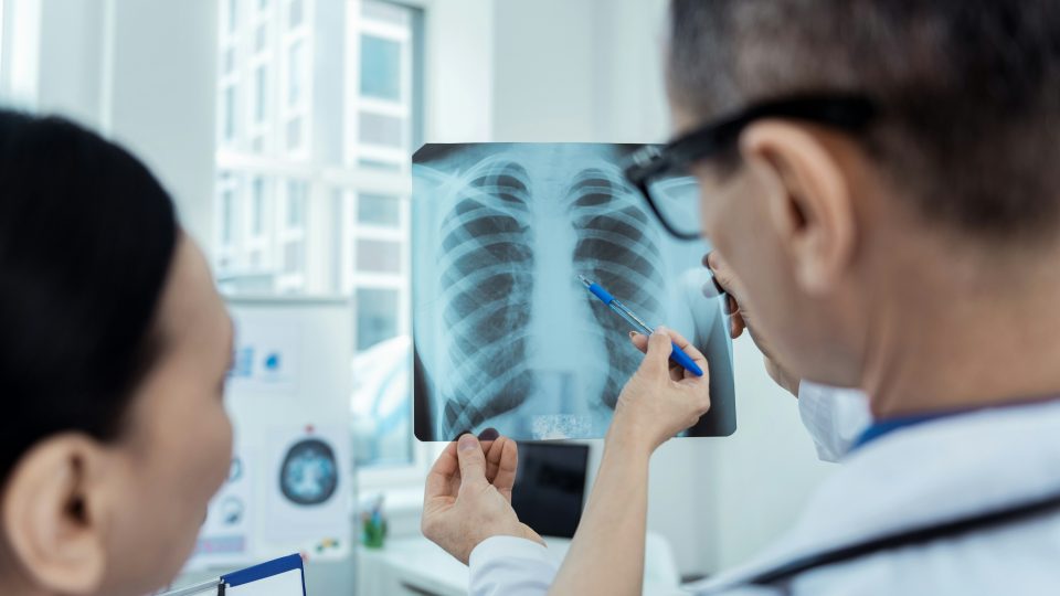How to become a radiologic technician or technologist