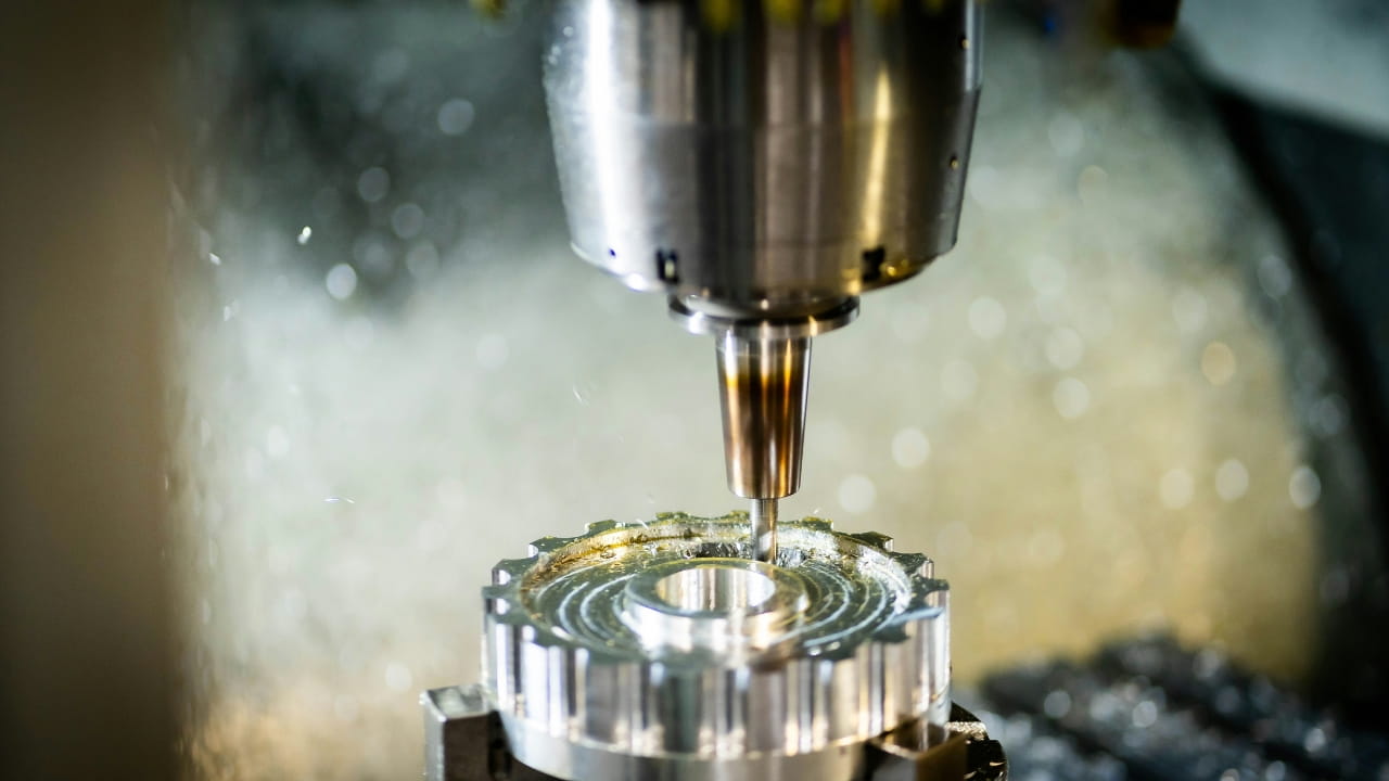 what does a metrology technician do?