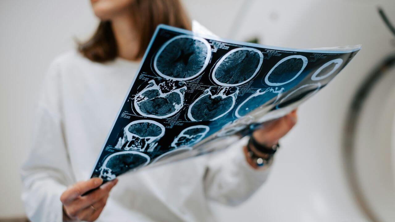 what can you do with a radiography degree