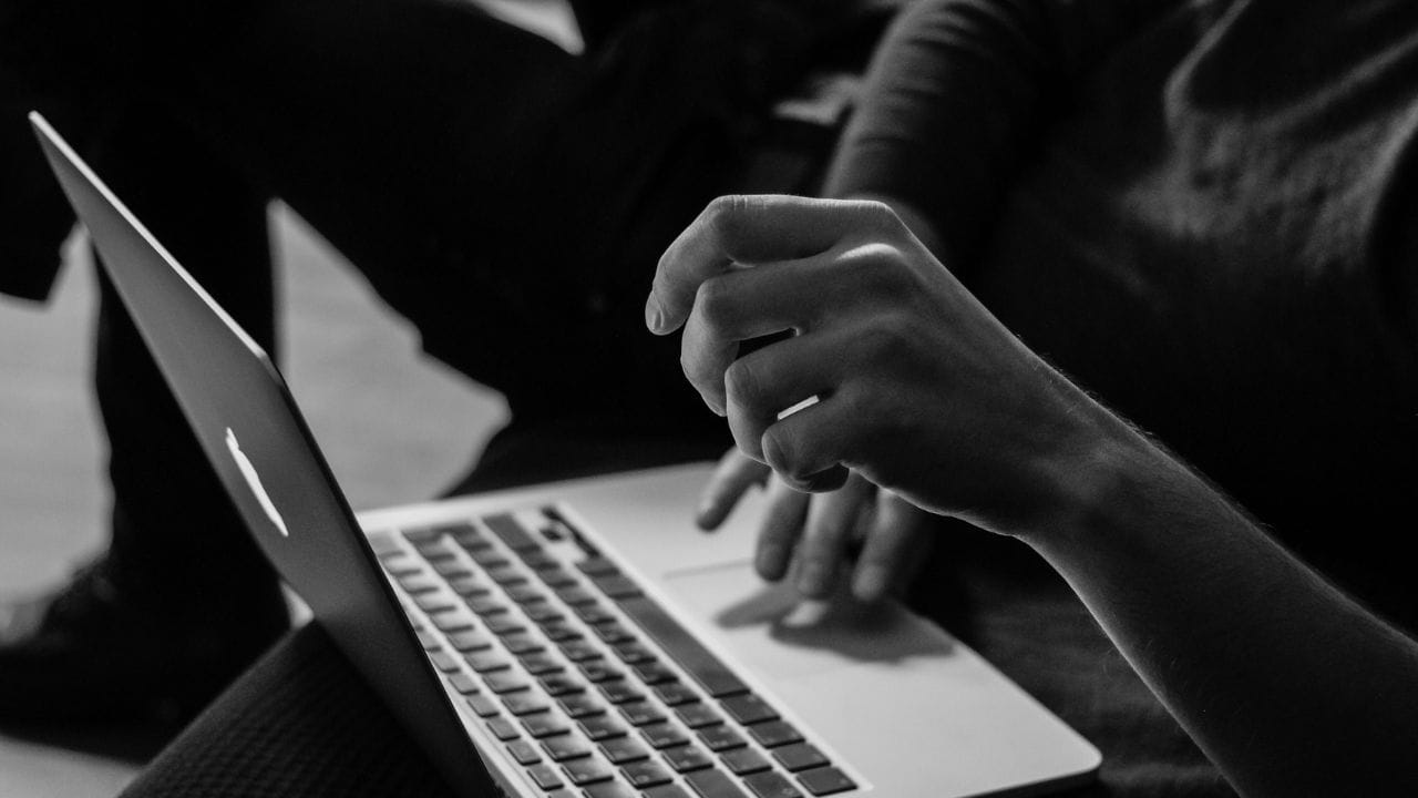 How to find the top accredited mortuary science schools online