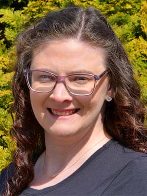 headshot of Danielle Cooke