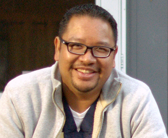 Headshot of Eduardo Curameng