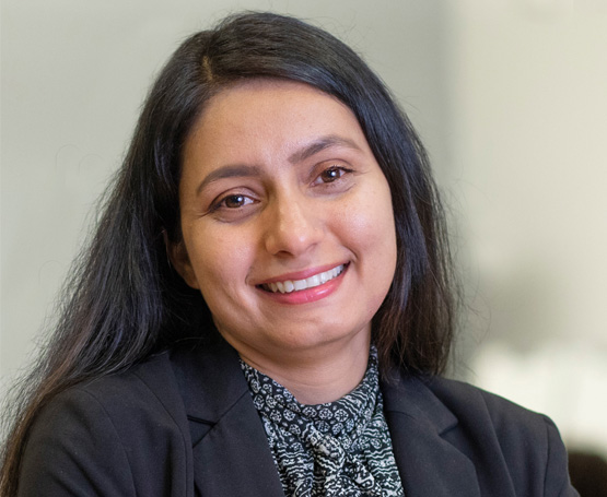 Headshot of Meenaxi Sharma